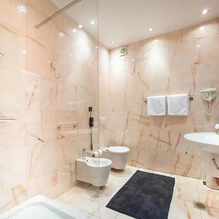 Hotel Natali Luxury Parking 3*