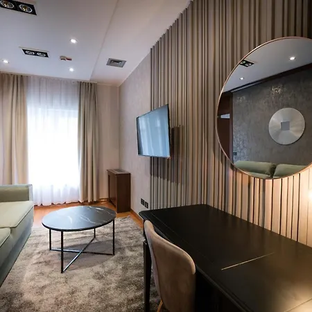 Natali Luxury Parking Hotel