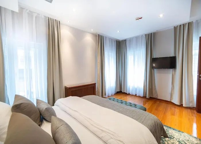 Natali Luxury Parking Hotel